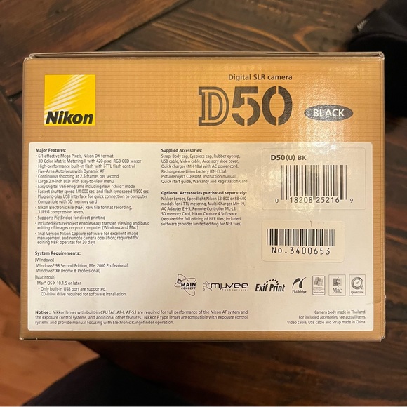 Nikon D50 DSLR Camera w/Accessories - Picture 2 of 16